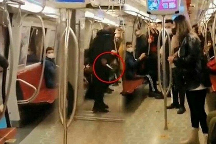 Metrodaki saldırgan polisten şikayet&ccedil;i olmuş: Beni d&ouml;vd&uuml;