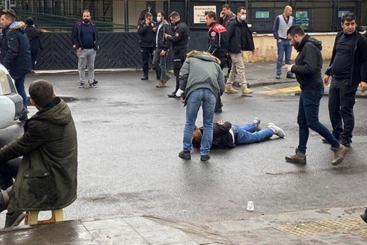 Diyarbakır'da adliye &ccedil;ıkışı dehşet yaşandı