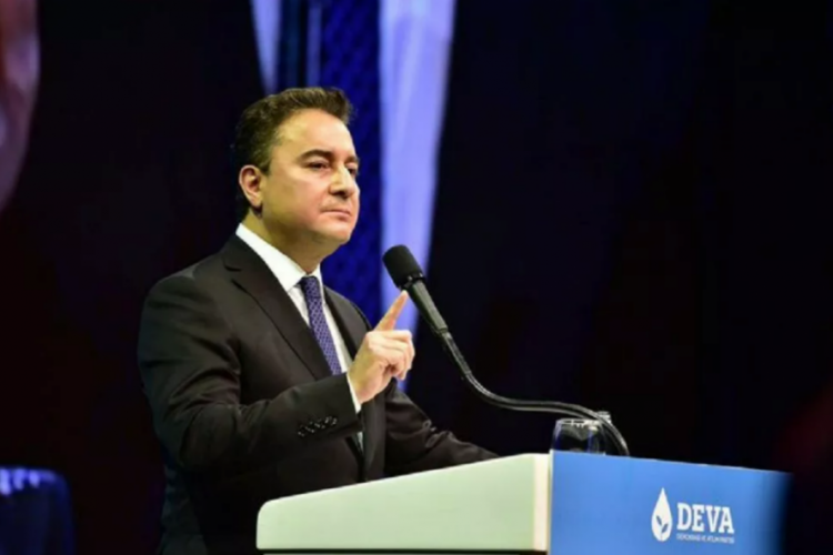 Ali Babacan: 20 Aralık akşamı arkadan cayır cayır dolar sattılar