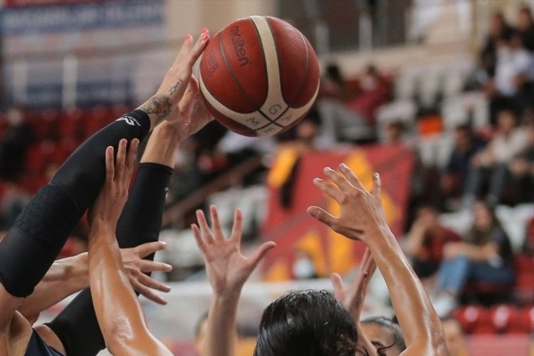&Ccedil;BK Mersin Yenişehir Belediyesi'nin ma&ccedil;ına korona engeli