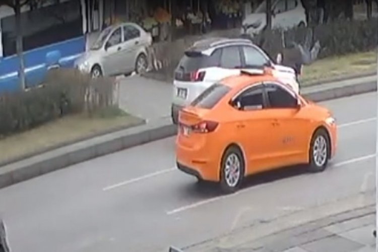 Ankara'da doktorun otomobiliyle &ccedil;arptığı kişi &ouml;ld&uuml;