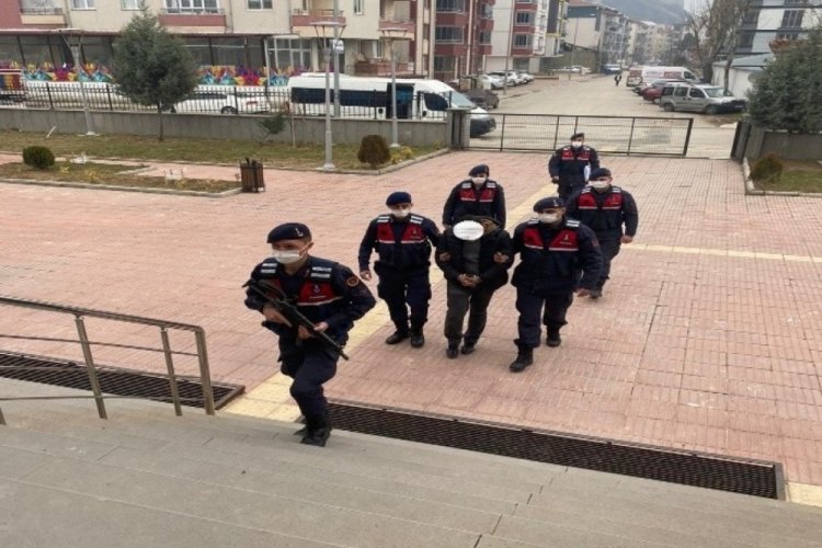 &Ccedil;orum'da kendisini askeri personel olarak tanıtan zanlı tutuklandı