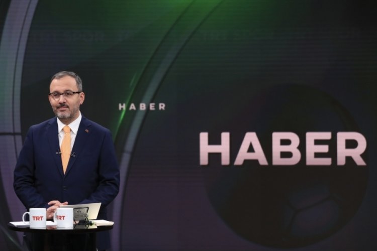 Gen&ccedil;lik ve Spor Bakanı Kasapoğlu Gazeteciler G&uuml;n&uuml;'nde haber sundu