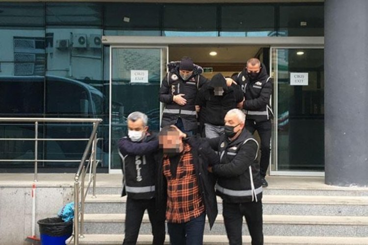 Bursa'da silahlı su&ccedil; &ouml;rg&uuml;t&uuml; ş&uuml;phelileri adliyede