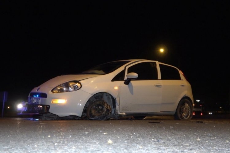 Kırıkkale'de alkoll&uuml; ara&ccedil; kullanan s&uuml;r&uuml;c&uuml;, karşı şeride ge&ccedil;ti: 1 yaralı