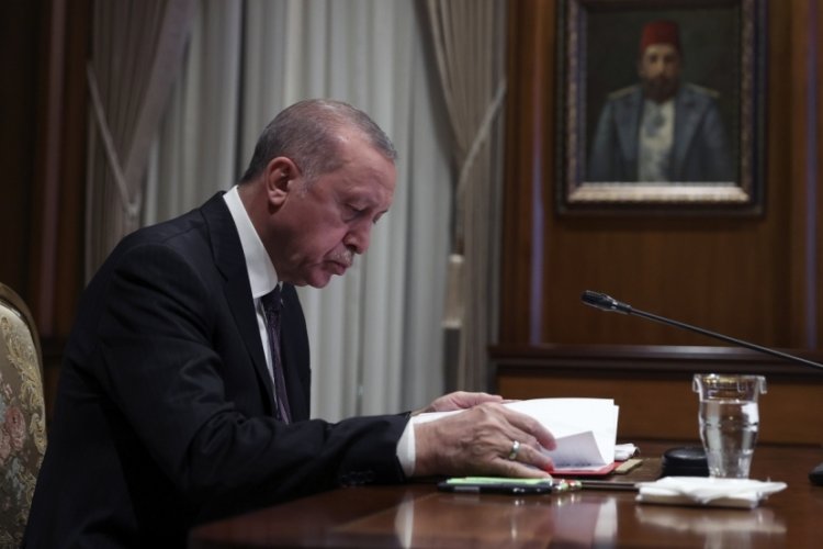 AK Parti MYK'sında anket sonu&ccedil;ları Erdoğan'a sunuldu