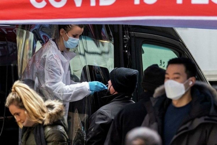 ABD'de d&uuml;nya rekoru! G&uuml;nde 1.35 milyon yeni koronavir&uuml;s vakası