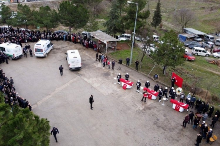 Bursa'da &ouml;len itfaiye erleri i&ccedil;in memleketlerinde de t&ouml;ren d&uuml;zenlendi