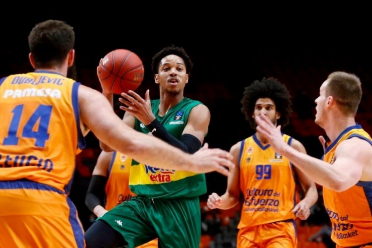Frutti Extra Bursaspor'da Brown'la yollar ayrıldı
