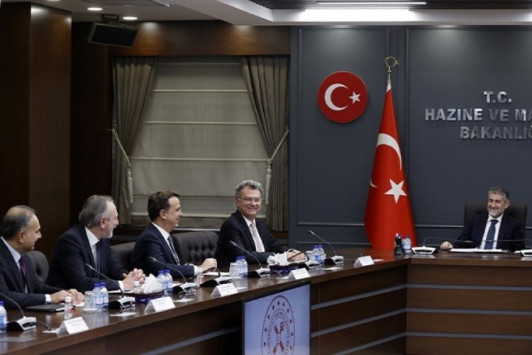Bakan Nebati T&Uuml;SİAD heyetiyle toplandı