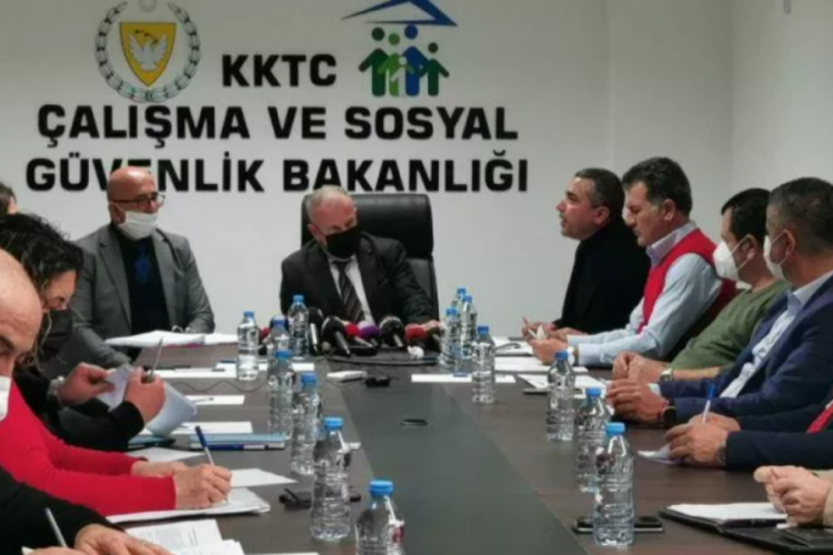 Kuzey Kıbrıs'ta asgari &uuml;cret 6 bin 90 TL oldu