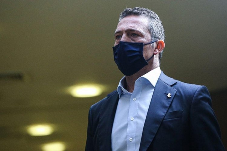 Ali Ko&ccedil;, futbolcular ve teknik heyetle bir araya geldi
