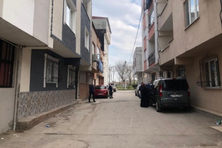 Bursa'nın &uuml;ş&uuml;yen sokakları... İki sokağın da derdi aynı (&Ouml;ZEL HABER)