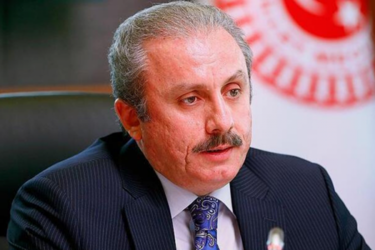 TBMM Başkanı Şentop, Enes Kara'nın babasıyla g&ouml;r&uuml;şt&uuml;