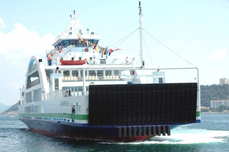 Marmara'da feribotlara fırtına engeli