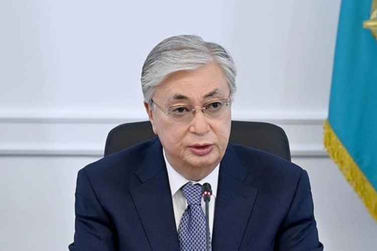 Cumhurbaşkanı Tokayev: Barış g&uuml;c&uuml; askerleri yarın &ccedil;ekilecek