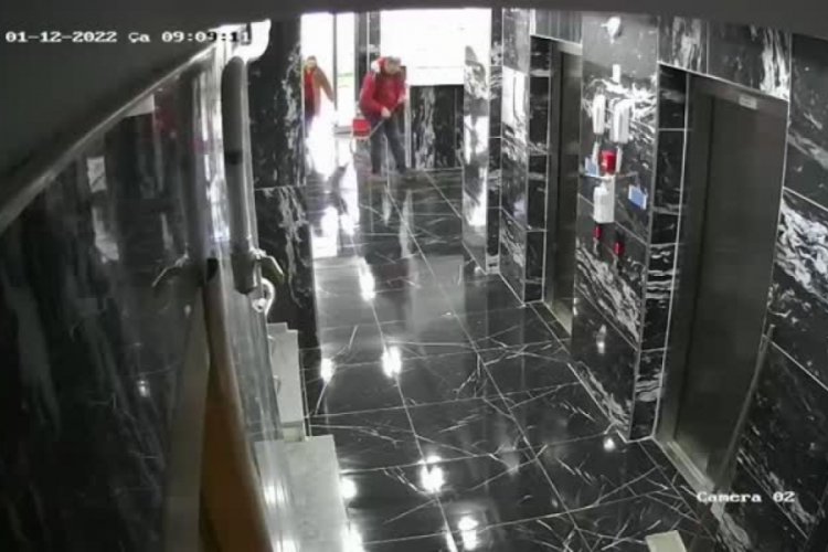 Eski karısını yanıcı maddeyle yakan kişi yakalandı!