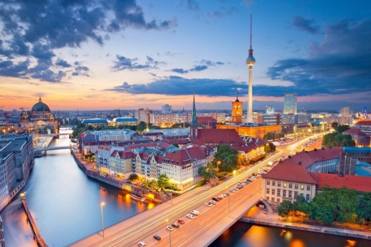 Yurt dışında en &ccedil;ok seyahat hayali kurulan şehir Berlin oldu