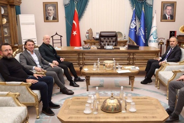 Bursaspor y&ouml;netimi ve Tuna'dan Başkan Alinur Aktaş'a ziyaret