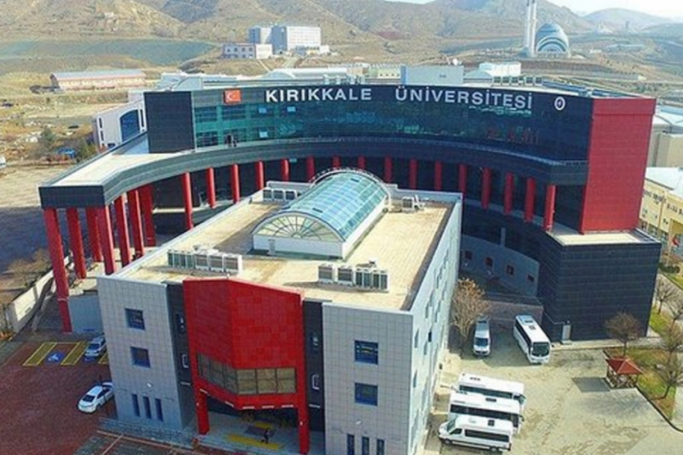 &Uuml;niversitede tacizci profes&ouml;r skandalı! İğren&ccedil; mesajlar ortaya &ccedil;ıktı
