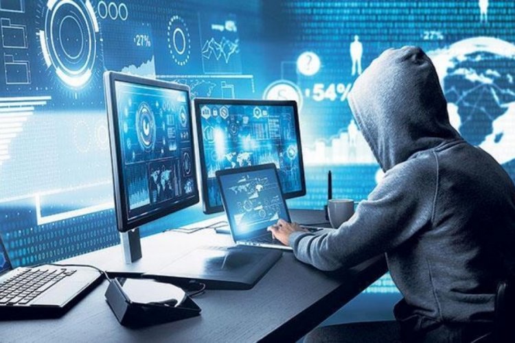 Ukrayna'nın devlete ait internet sitelerine siber saldırı d&uuml;zenlendi