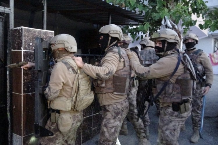 Bursa'da su&ccedil; &ouml;rg&uuml;t&uuml; operasyonunda 5 tutuklama