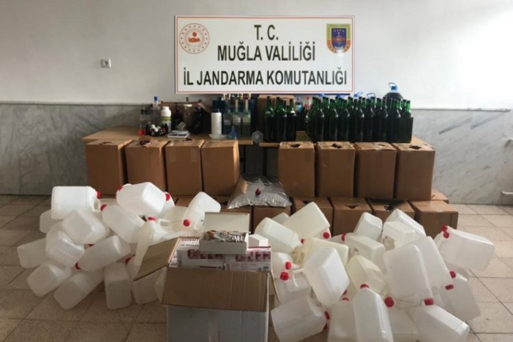 Muğla'da litrelerce 'sahte i&ccedil;ki' ele ge&ccedil;irildi
