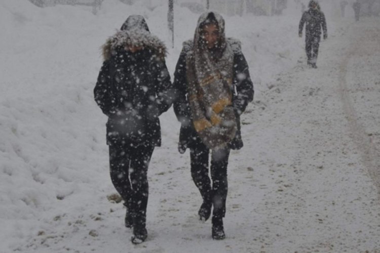 Yoğun kar yağışı ve &ccedil;ığ tehlikesine dikkat