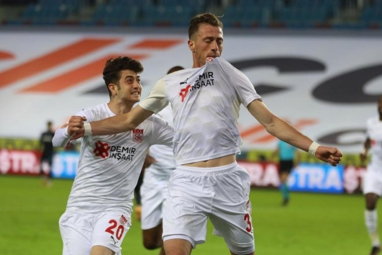 Sivasspor'dan Hakan Arslan a&ccedil;ıklaması