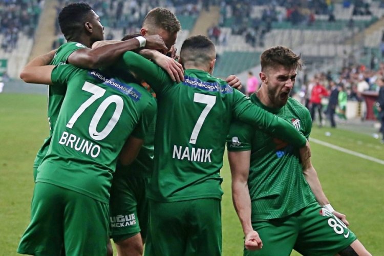 Bursaspor sahasında B&uuml;y&uuml;kşehir Belediye Erzurumspor'u konuk edecek