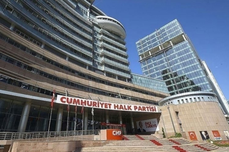 CHP kurultayı 1 yıl ertelendi