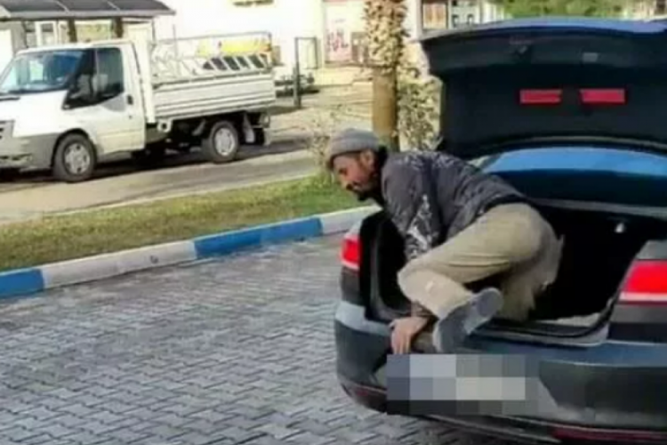 İş&ccedil;iyi arabası kirlenmesin diye bagajda taşıyan patrona ceza