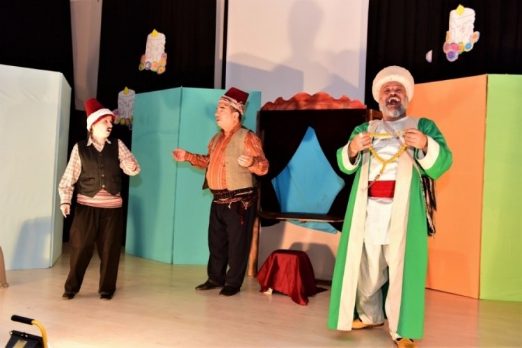 Bursa Yıldırım'da '&ouml;zel' &ccedil;ocuklara '&ouml;zel' tiyatro