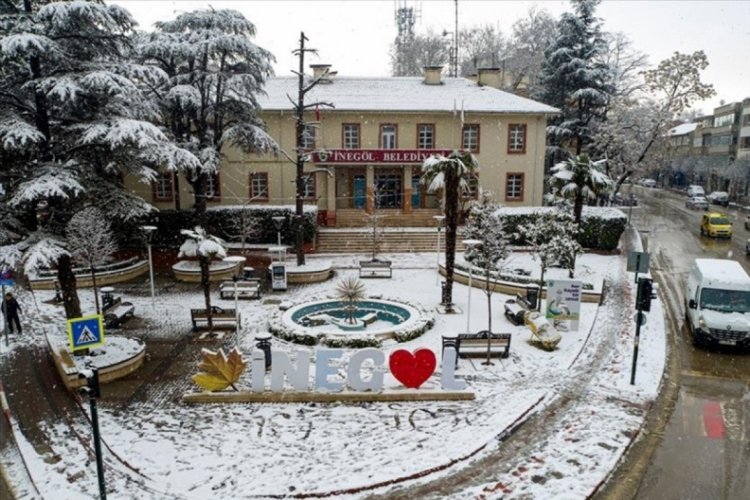 Bursa İneg&ouml;l Belediyesi 10 ekiple sahada