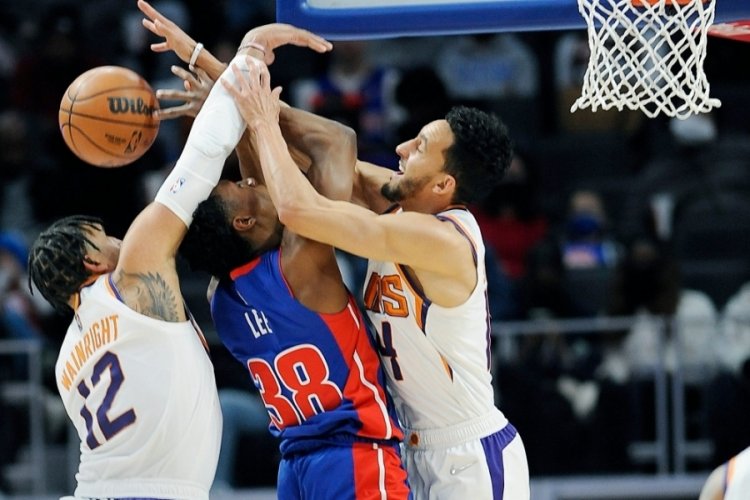 NBA lideri Suns &uuml;st &uuml;ste 3. ma&ccedil;ını kazandı