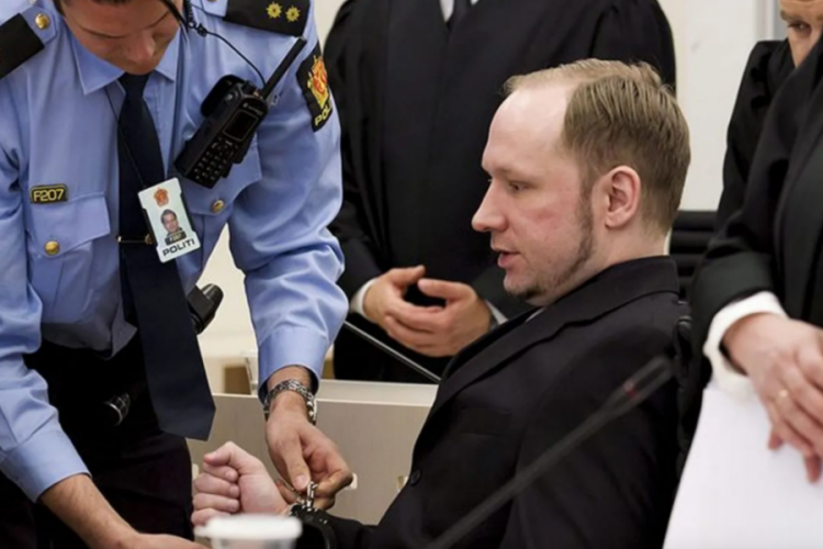 Anders Behring Breivik, şartlı tahliye talebiyle hakim karşısında
