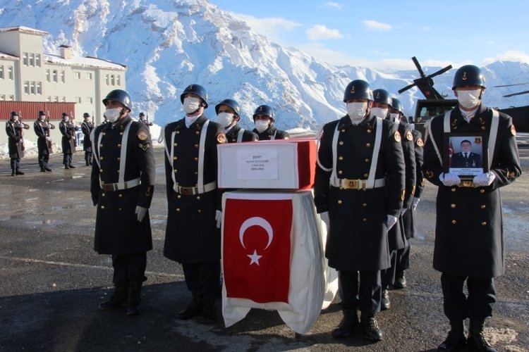 Hakkari'de şehit olan asker i&ccedil;in t&ouml;ren d&uuml;zenlendi