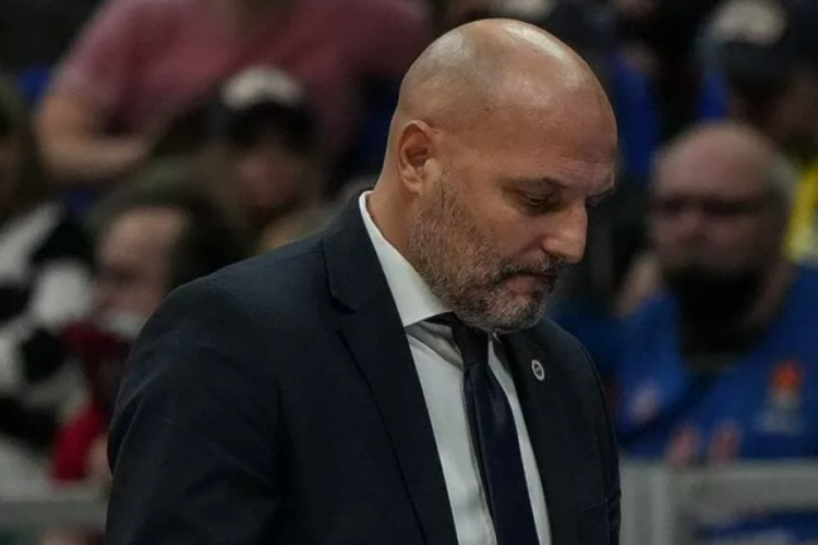 Fenerbah&ccedil;e Beko Başantren&ouml;r&uuml; Djordjevic'in Kovid-19 testi pozitif &ccedil;ıktı
