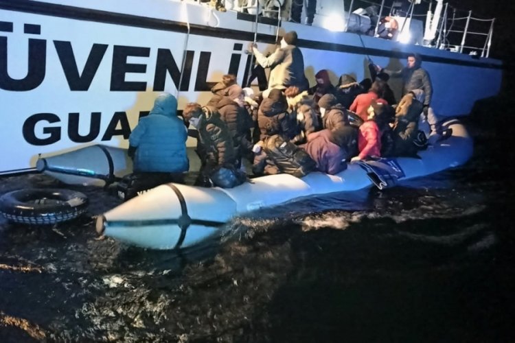 Muğla'da 25 d&uuml;zensiz g&ouml;&ccedil;men kurtarıldı