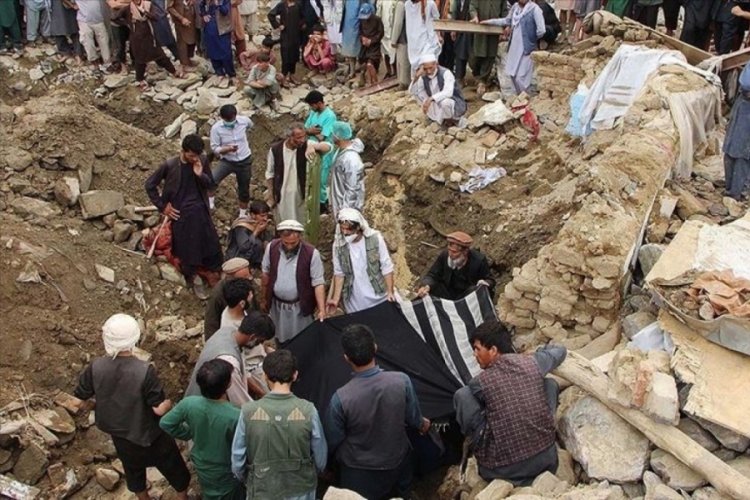 Afganistan'daki depremde hayatını kaybedenlerin sayısı 26'ya y&uuml;kseldi