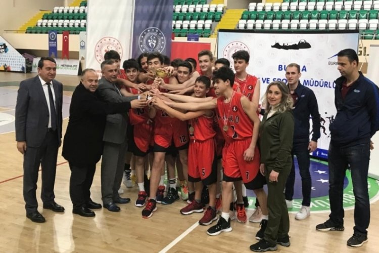 Yıldızlar Basketbol Bursa il birincisi Macide Gazioğlu K&uuml;k&uuml;rtl&uuml; Okulu