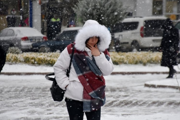 Malatya'da y&uuml;z y&uuml;ze eğitime kar engeli