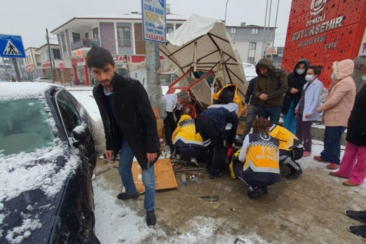 &Ouml;l&uuml;m ekmek teknesinin başında yakaladı!