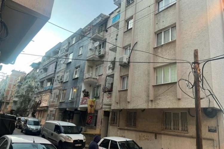 Havalandırma boşluğuna d&uuml;şen &ccedil;ocuk ağır yaralandı