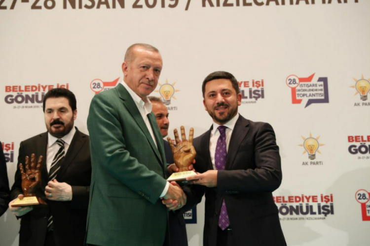 Rasim Arı, AK Parti'den istifa etti