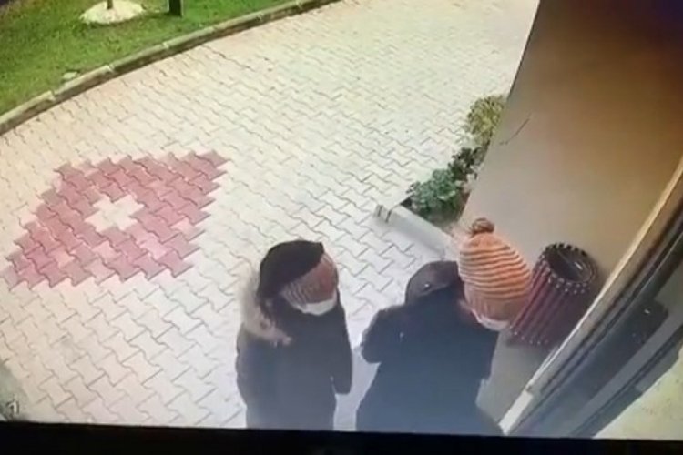 Bursa'da evin kapısını kartla a&ccedil;ıp binlerce lira &ccedil;aldılar