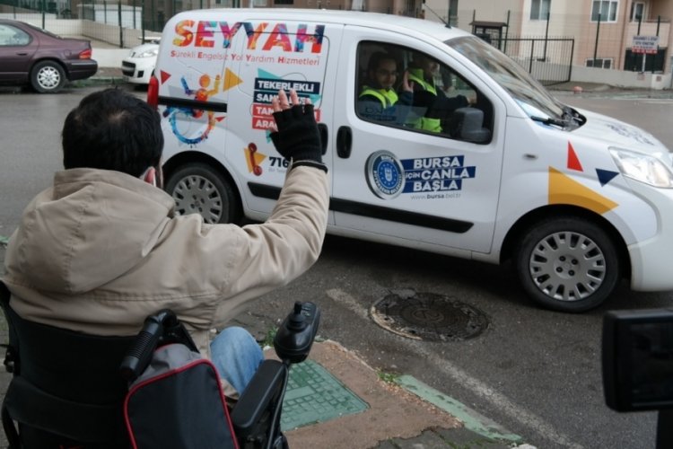 Bursa'da bu yol yardım, g&ouml;n&uuml;llere dokunuyor