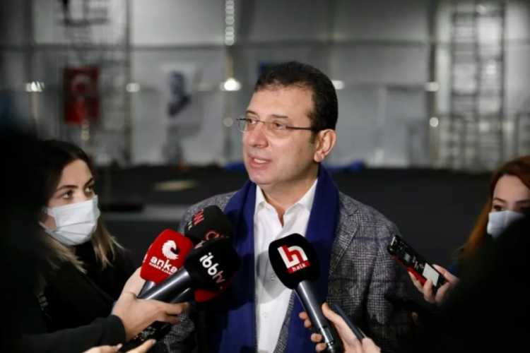 İmamoğlu: Metroyla ve 300 tane yeni otob&uuml;sle buluşmanızı engelliyorlar