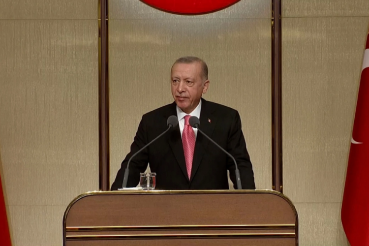 Cumhurbaşkanı Erdoğan: Muhtar maaşlarını 4.250 TL'ye y&uuml;kseltiyoruz