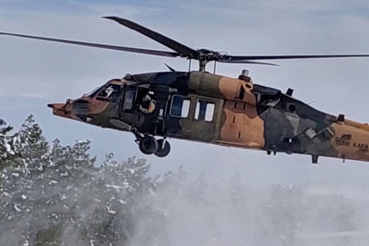 MSB, otoyolda mahsur kalanlar i&ccedil;in helikopter g&ouml;revlendirdi